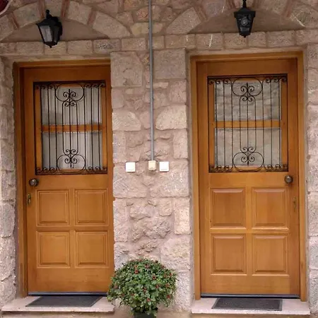 Katsarou Apartments Arachova Extérieur photo