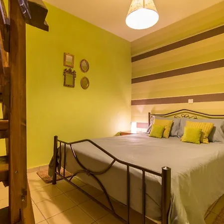 Katsarou Apartments Arachova Extérieur photo