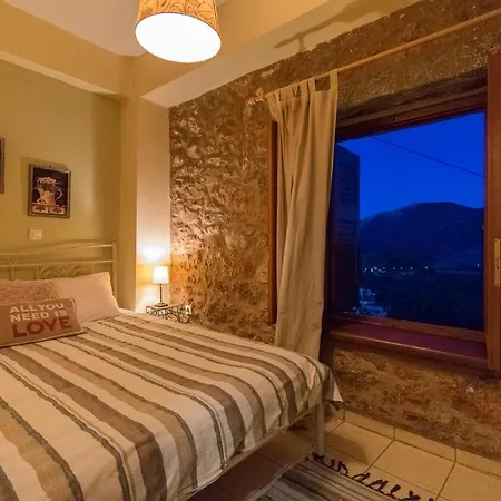 Katsarou Apartments Arachova Extérieur photo