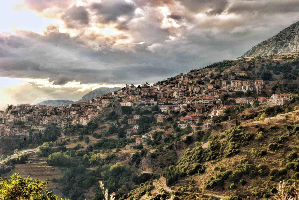 Katsarou * Arachova