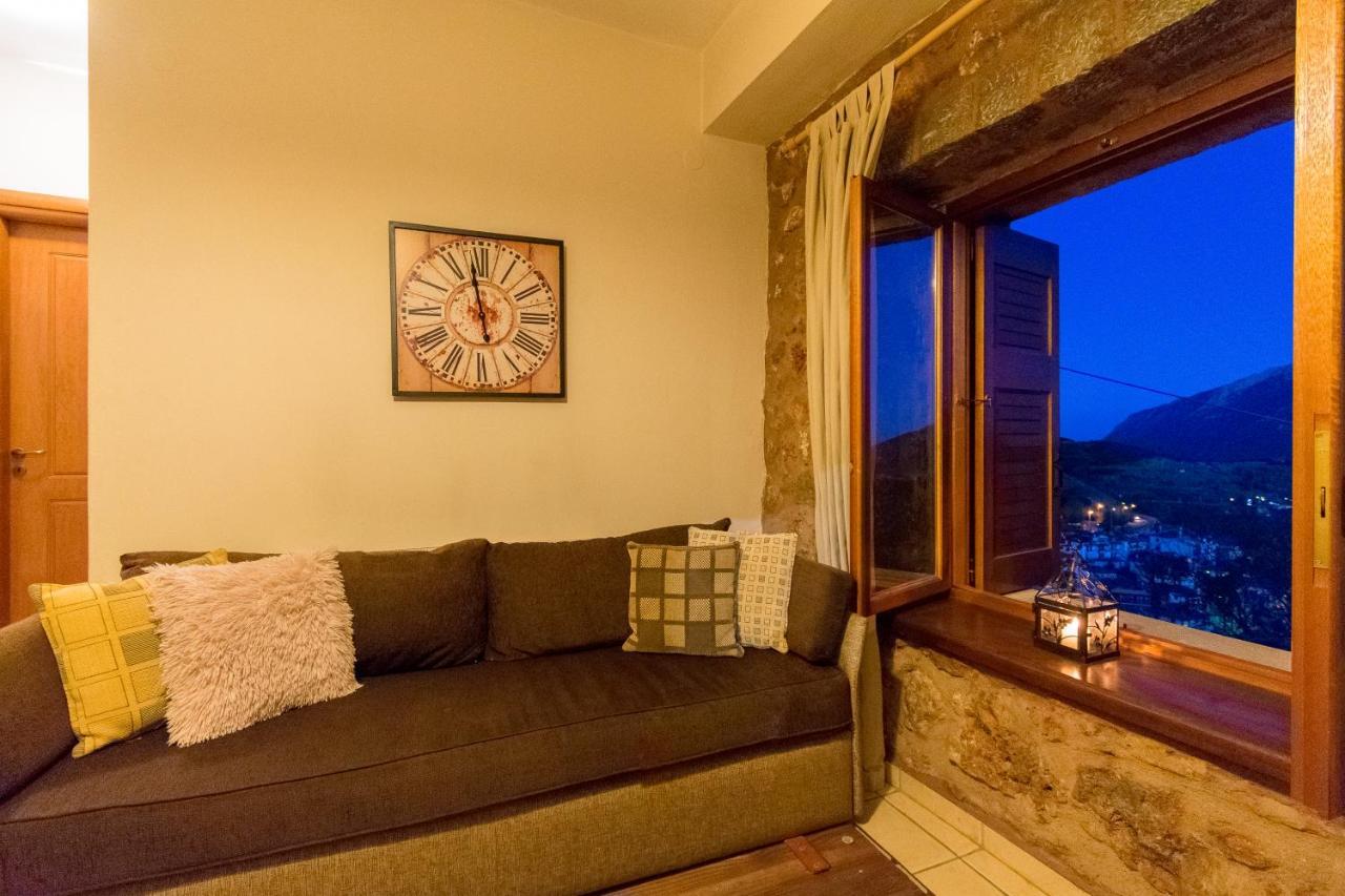 Katsarou Apartment *